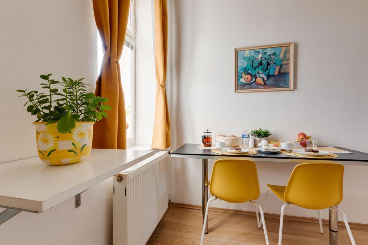 Sunshine Apartment Near The City Center Prag Eksteriør billede