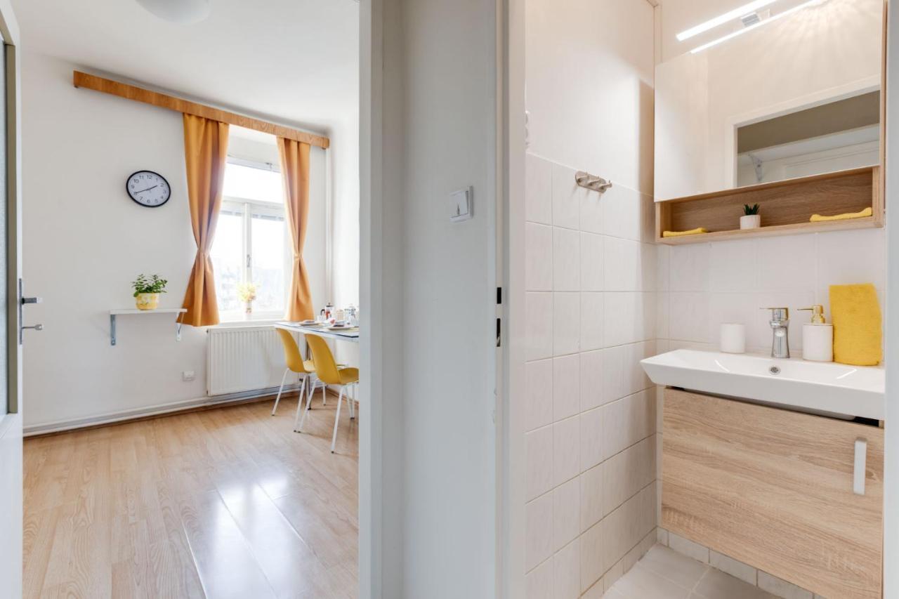 Sunshine Apartment Near The City Center Prag Eksteriør billede