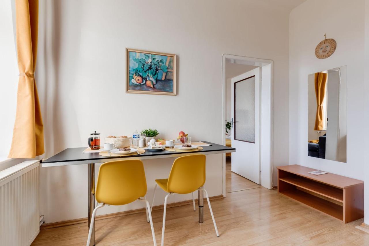 Sunshine Apartment Near The City Center Prag Eksteriør billede