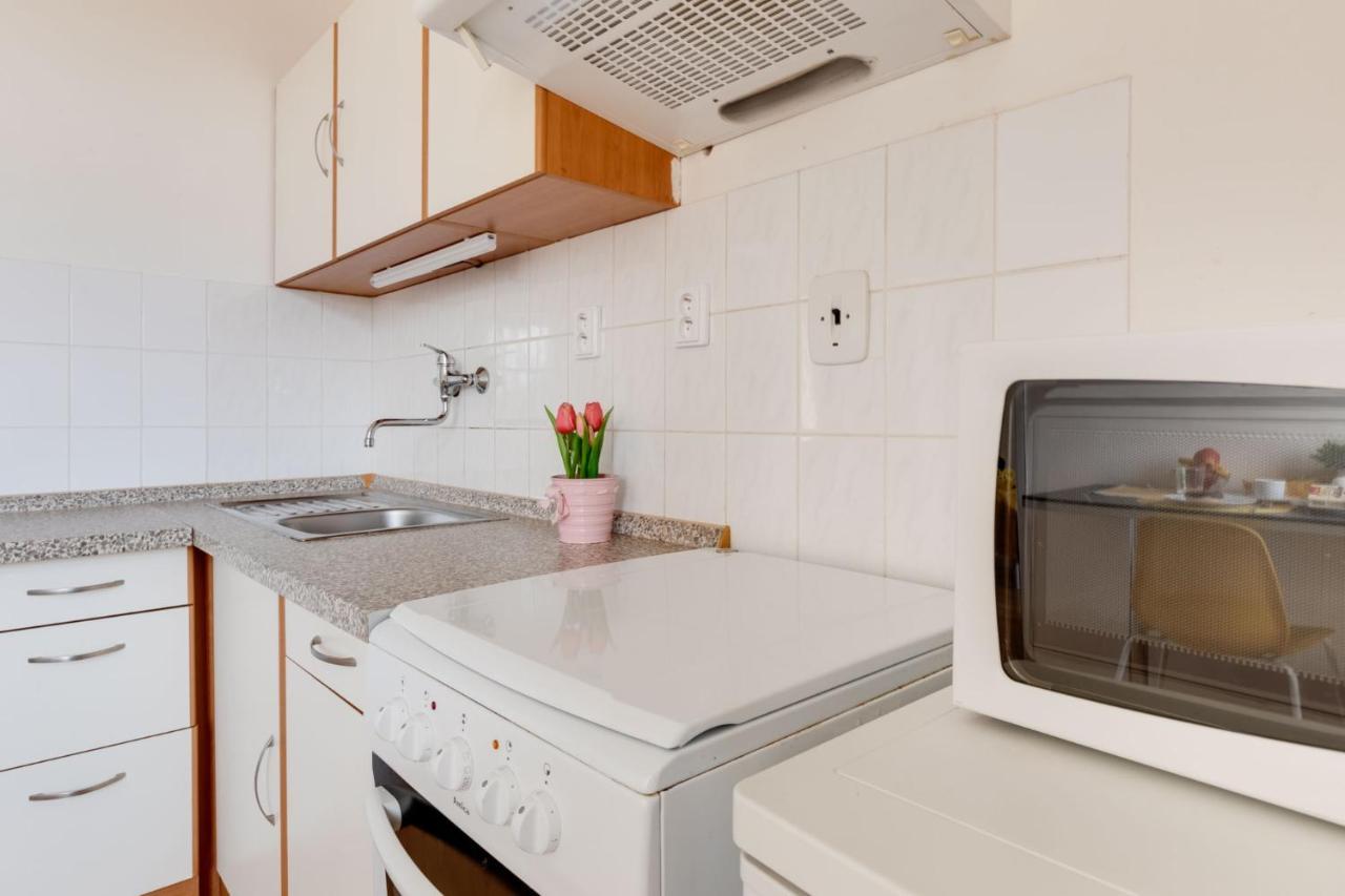 Sunshine Apartment Near The City Center Prag Eksteriør billede